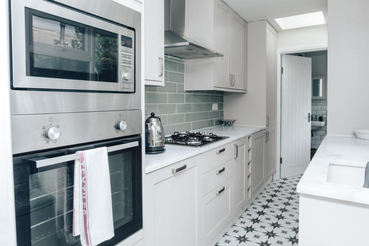 The Dragonfly - Central 2 Bedroom House Хенли-на-Темзе Экстерьер фото